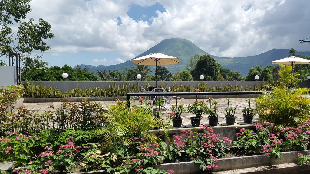 Jhoanie Hotel Tomohon Habitación foto